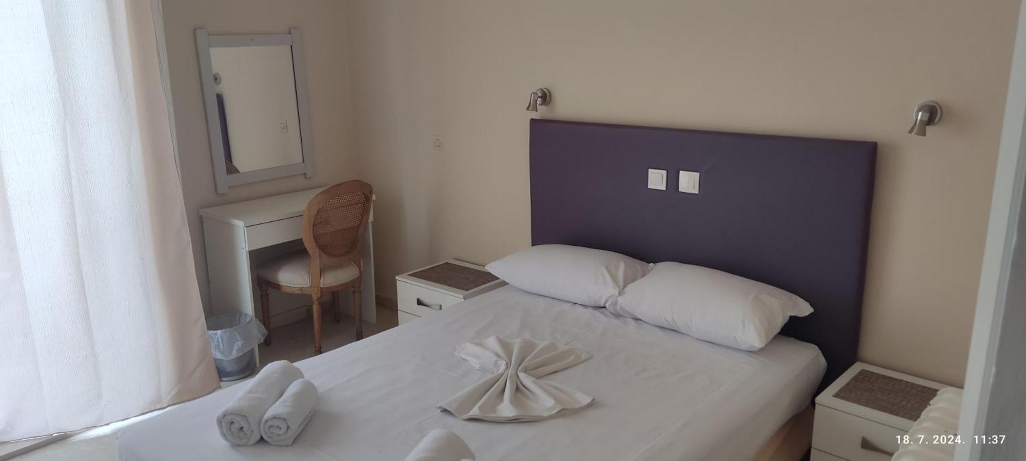 Pantheon Hall Hotel Mesongí Eksteriør bilde