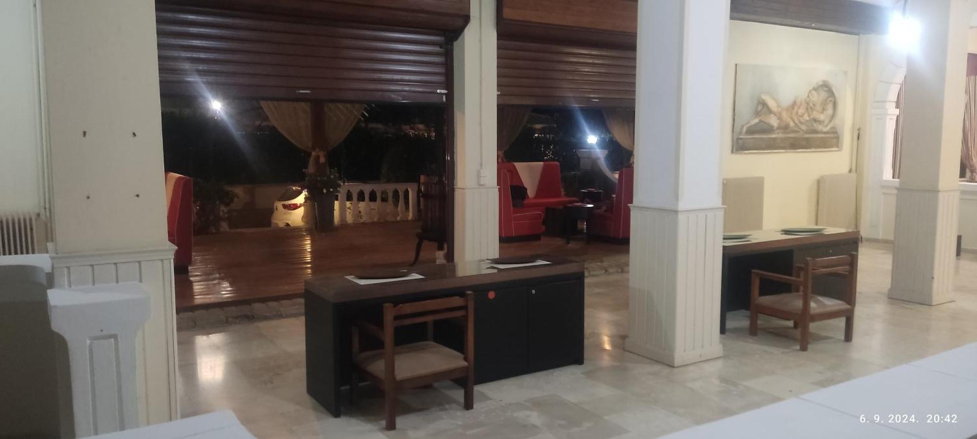 Pantheon Hall Hotel Mesongí Eksteriør bilde